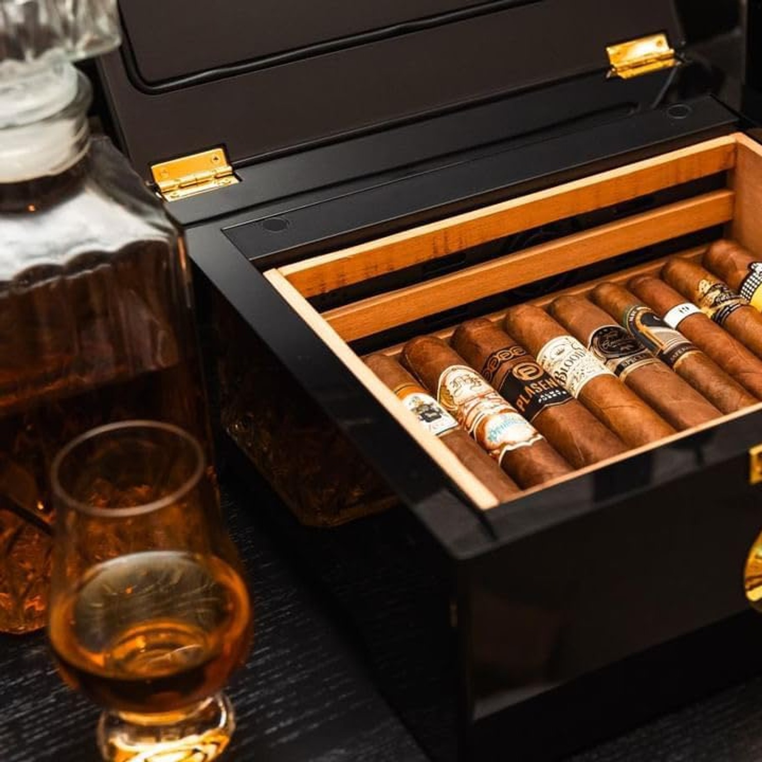 KingChii Electric Humidor 3L Temperature Controlled Cigar Cabinet: image 9